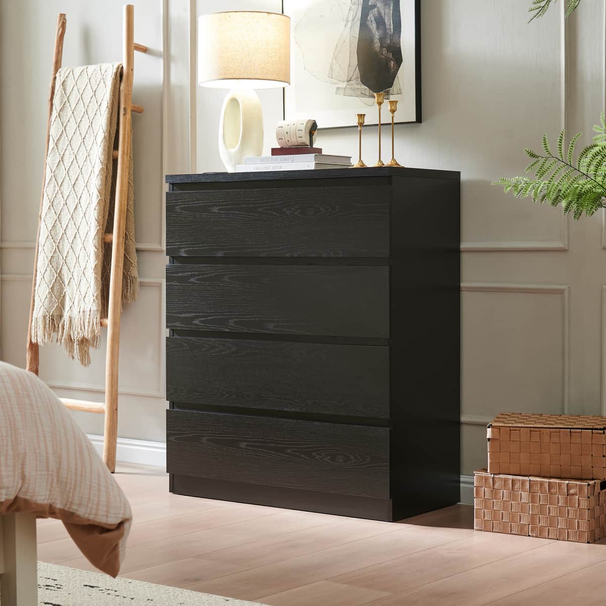 4 Drawer Dresser, Modern Storage Chest of Drawers, 31.5In Black Dresser